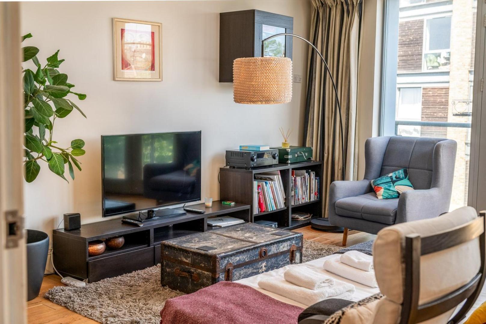 Bright & Spacious Battersea Flat Londra Dış mekan fotoğraf